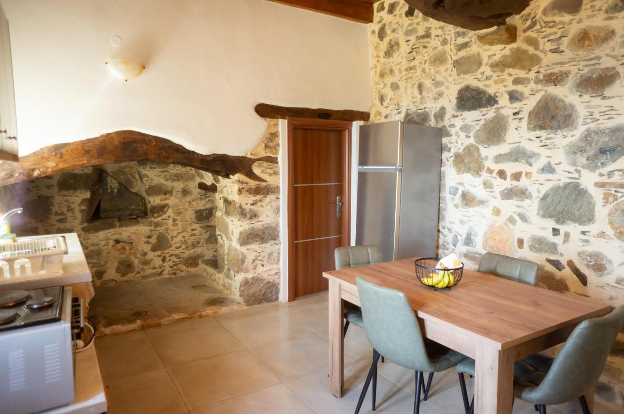 Villa Alegria Stone House AmigdhalokeFálion Esterno foto